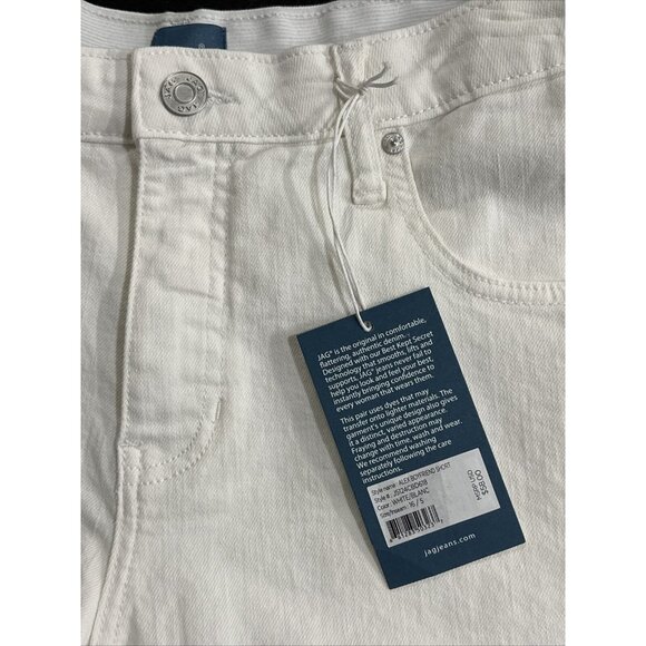 JAG Women's Alex Mid Rise Boyfriend Shorts White Denim Size 16 Inseam 5 - Picture 8 of 9